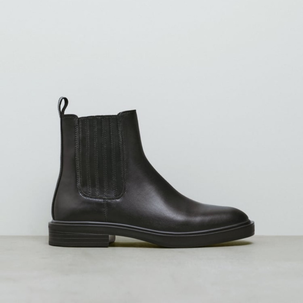 Zara Chelsea boots